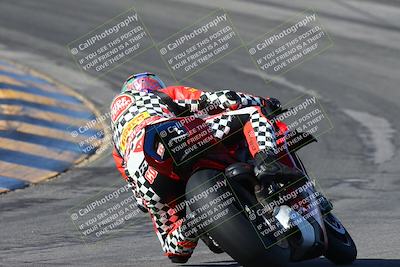 media/Feb-06-2025-Racers Edge (Thu) [[c17ed6f7b1]]/2-B Group/Session 4 End (Turn 10 Backside)/